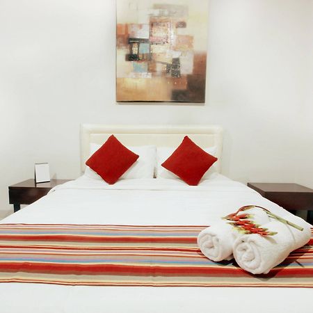 Omah Dasar Hotel Giacarta Esterno foto